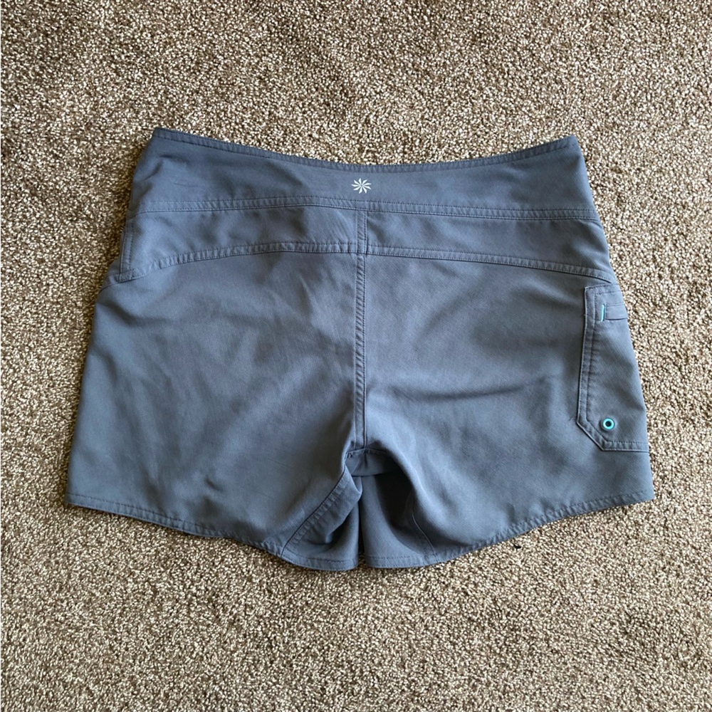 Athleta Clearwater Boardshorts, Size 6 - Picture 6 of 7
